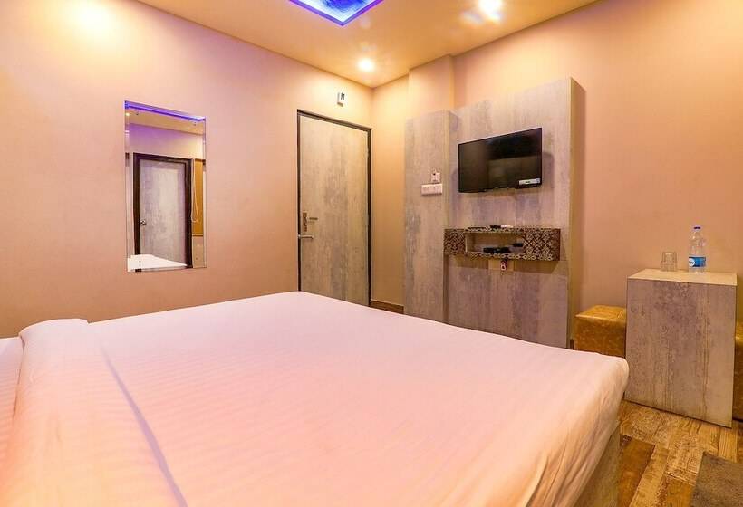 Fabhotel Rudra Inn & Cafe I