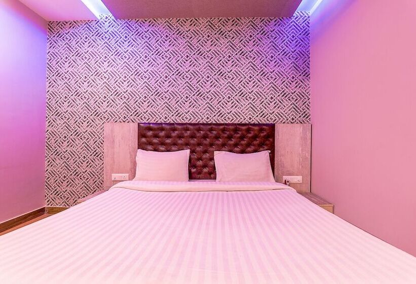 Fabhotel Rudra Inn & Cafe I