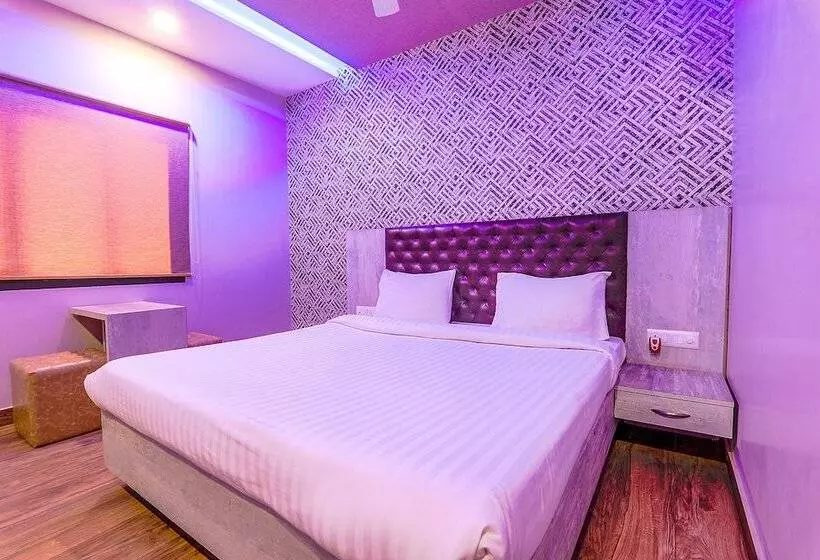 Fabhotel Rudra Inn & Cafe I