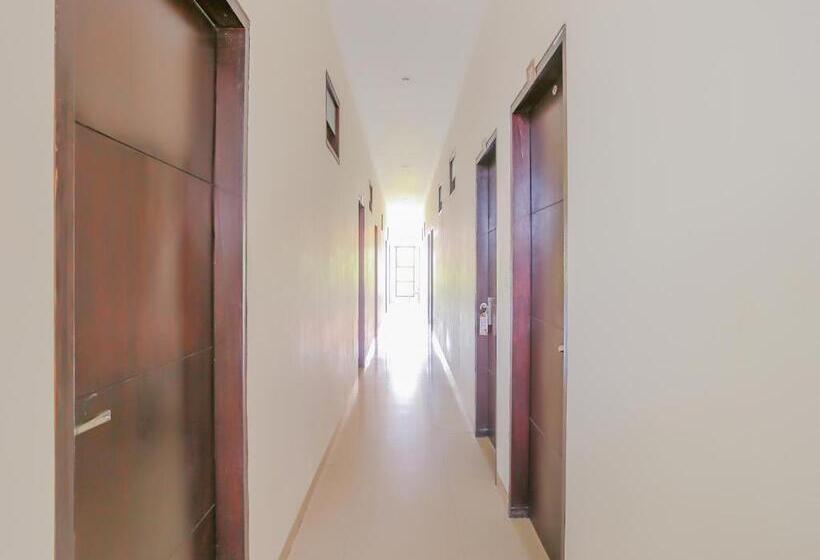 فندق Ari Beach Inn By Oyo