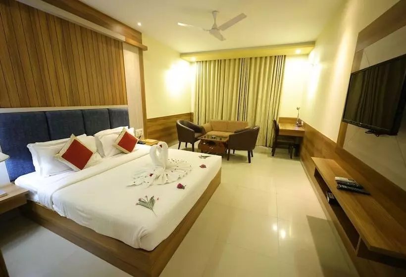 ホテル Kaushal International