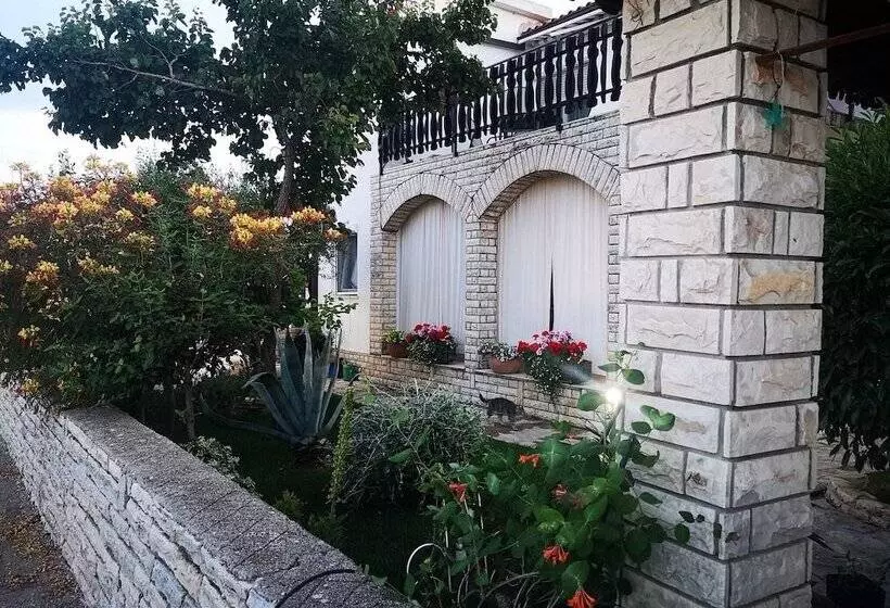 Majatalo Apartments Snježana Carev