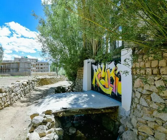 Raybo Hostel