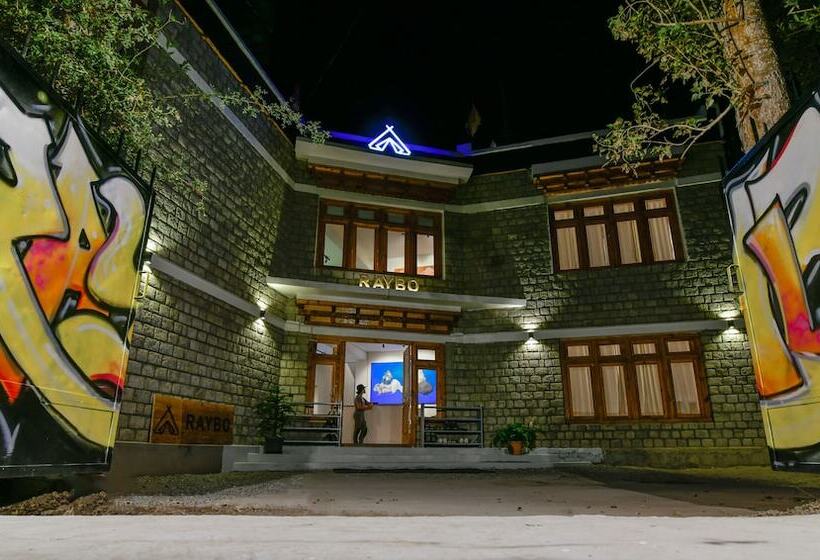 Raybo Hostel