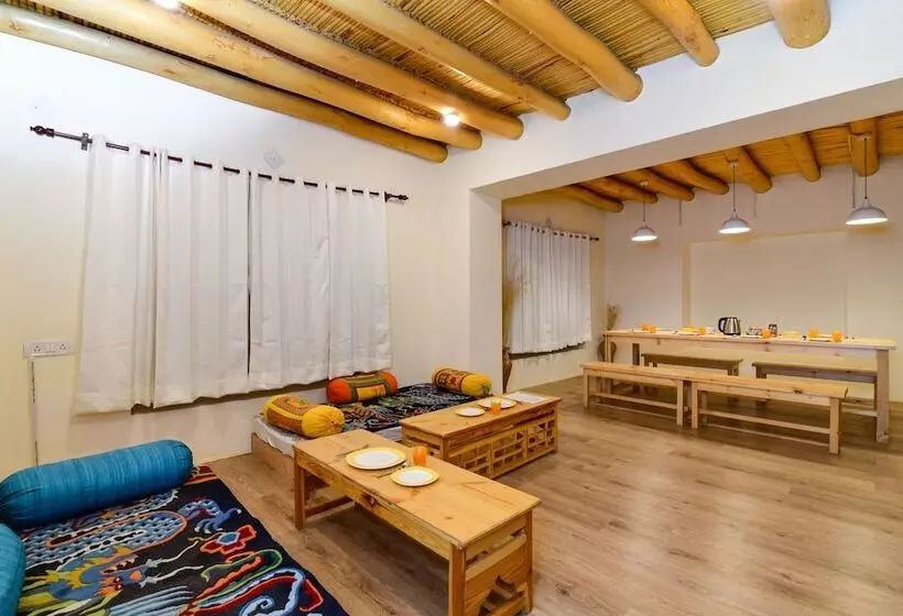 Raybo Hostel