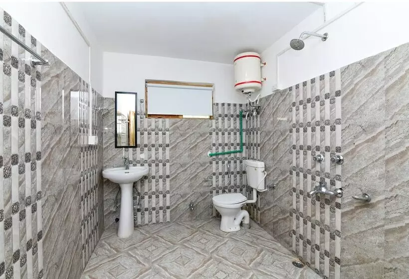 Raybo Hostel