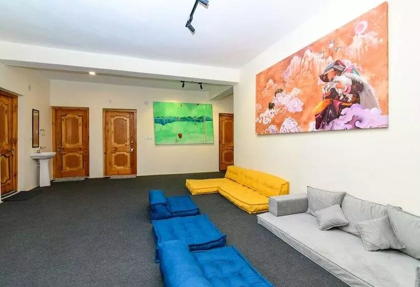 Raybo Hostel