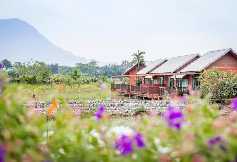ホテル Golden Nakara Resort