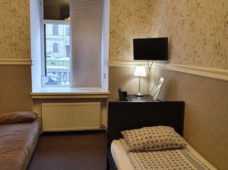 فندق Griboedov House
