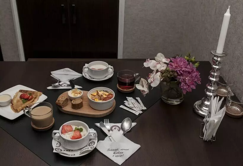 ホテル Griboedov House