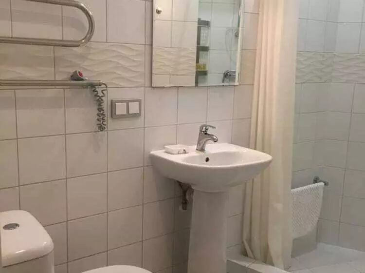 ホテル Griboedov House