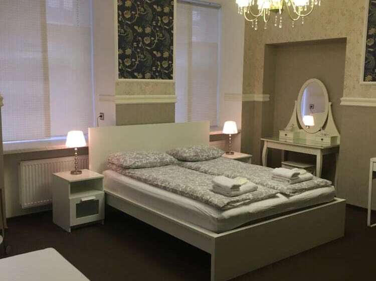 فندق Griboedov House