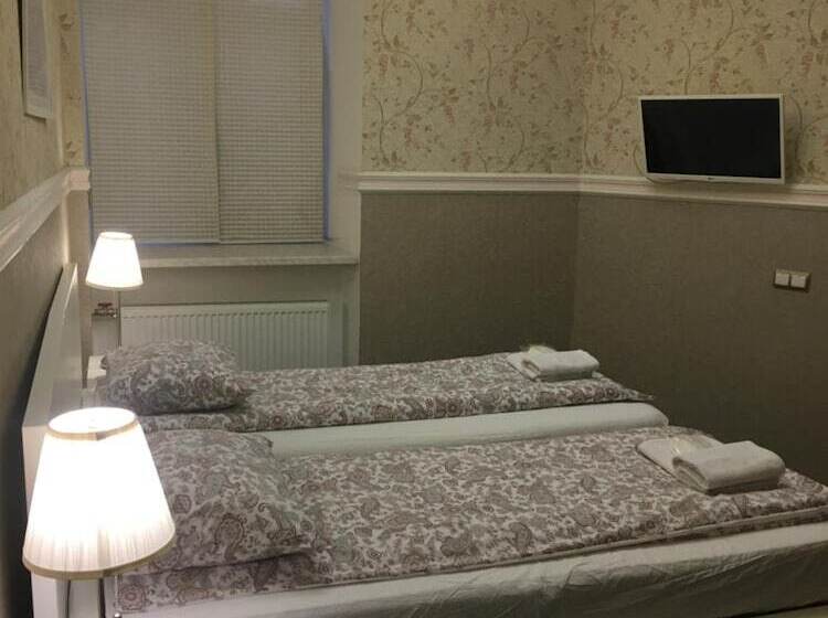 فندق Griboedov House