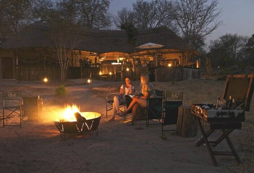 Hotel Khulu Lodge
