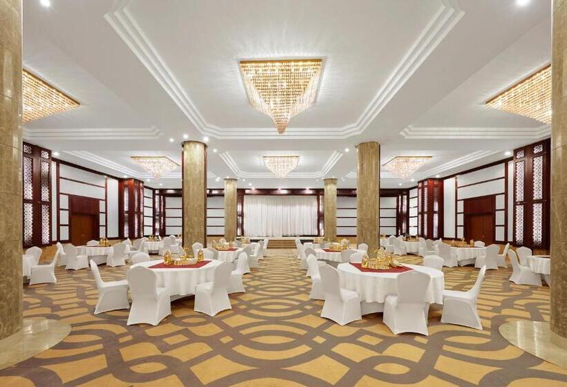 Отель Makarem Mina