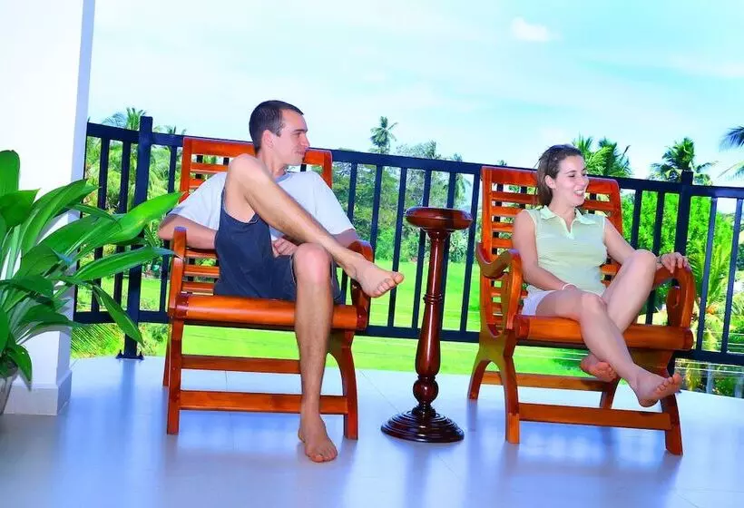 Отель Nature Resort Yala Safari Village