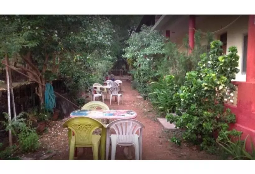 ホテル Private Rooms Near Chapora Fort