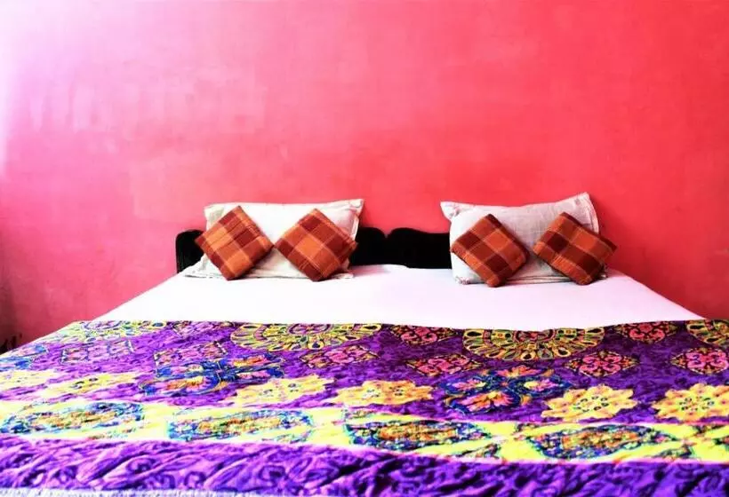 ホテル Private Rooms Near Chapora Fort