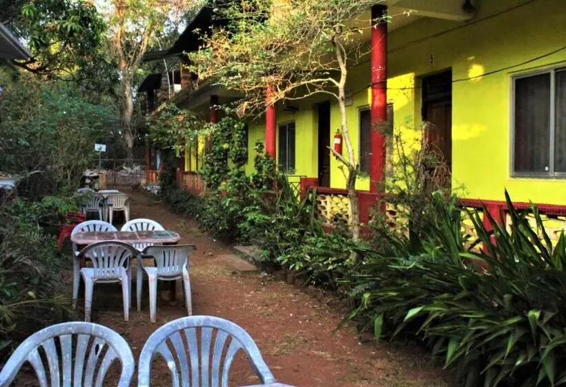 ホテル Private Rooms Near Chapora Fort