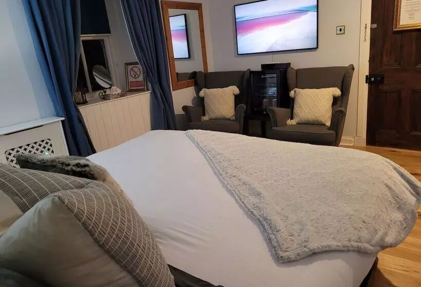 هتل The Bruce Inn