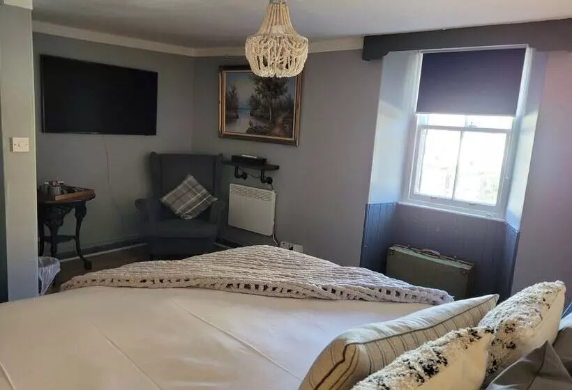 هتل The Bruce Inn