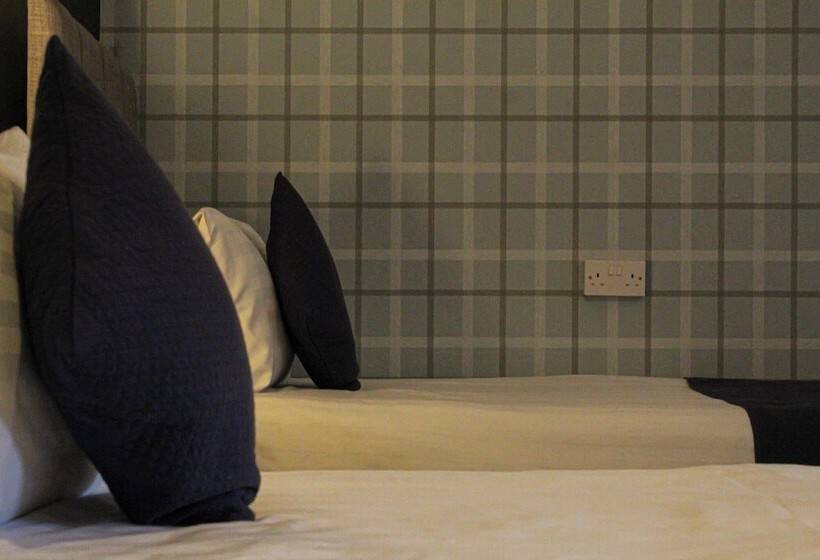 בית מלון כפרי The Bruce Inn