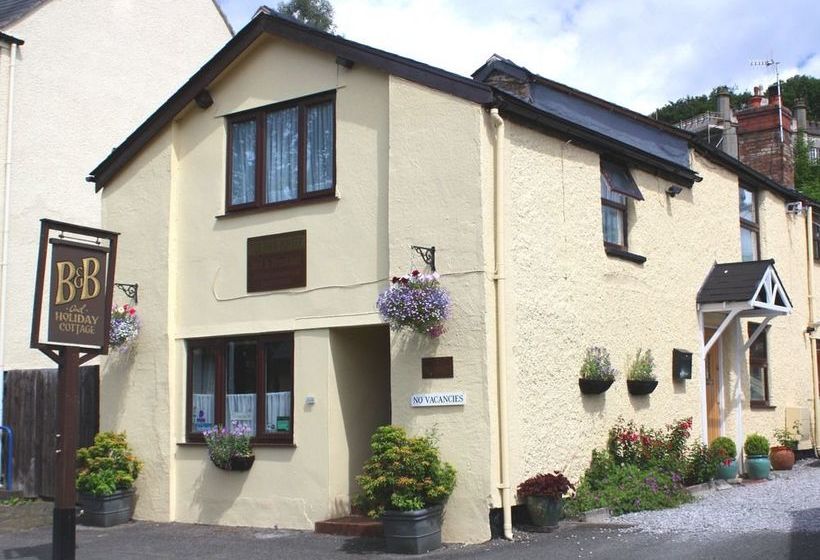 酒店 The Four Poster