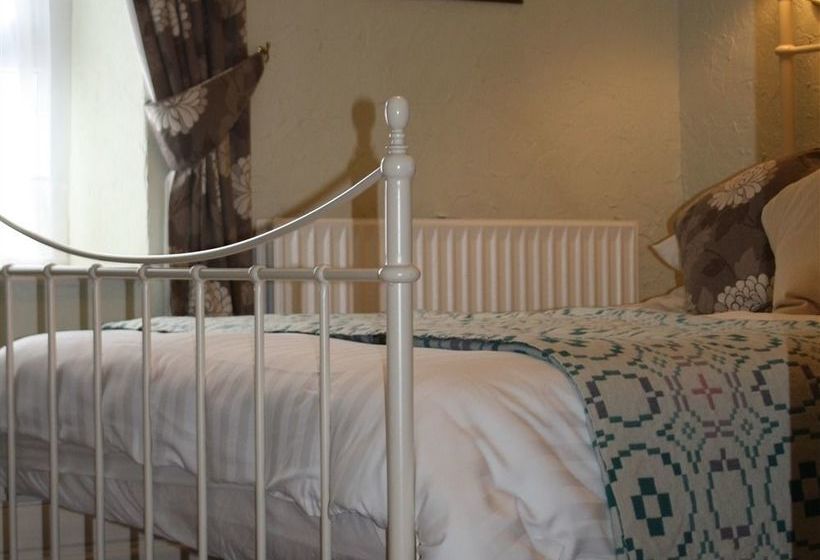 酒店 The Four Poster