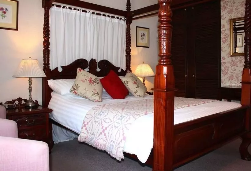 호텔 The Four Poster