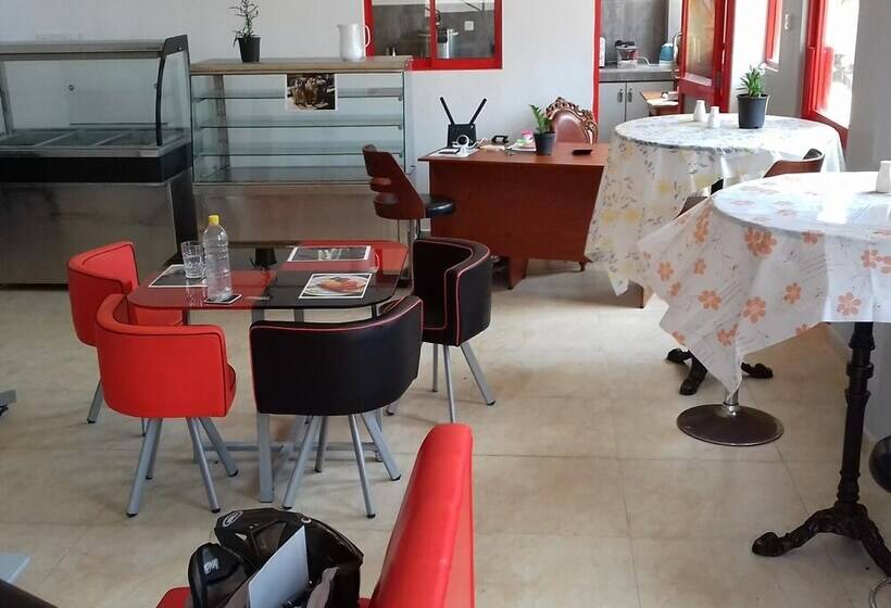 بنسيون Marigold Beachhouse