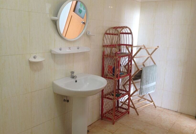 بنسيون Marigold Beachhouse