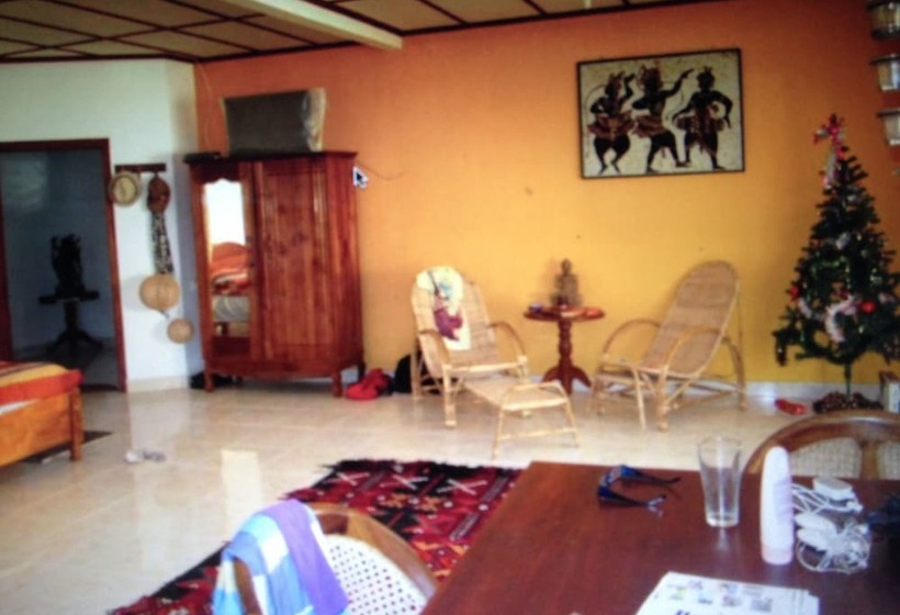 بنسيون Marigold Beachhouse