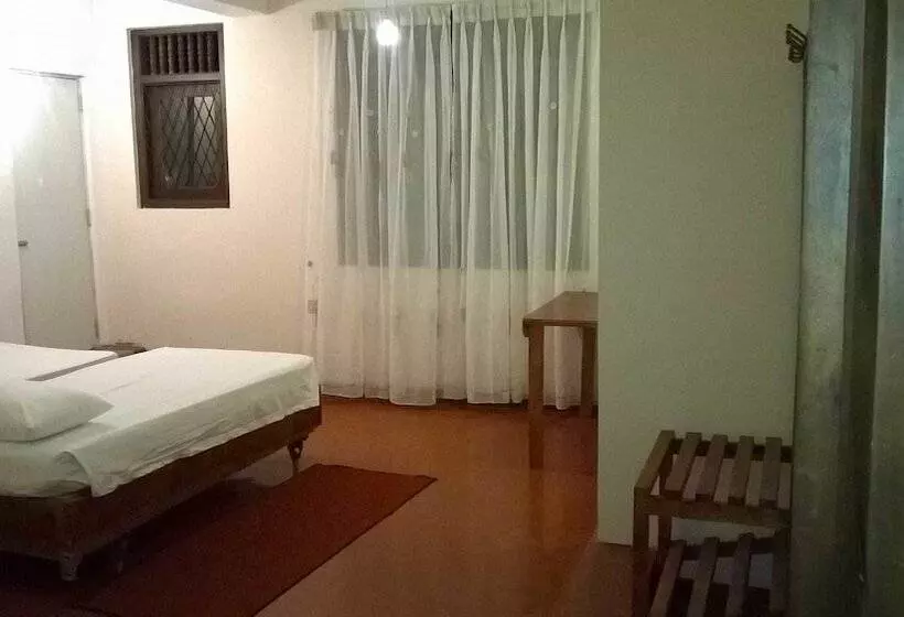 Pensión Sunny Hill Residence