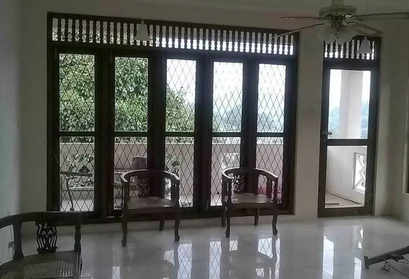 Pensión Sunny Hill Residence