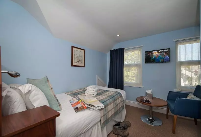 پانسیون The Coppice   Including Off Site Health Club