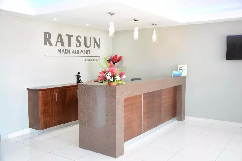 Ratsun Nadi Airport Apartment