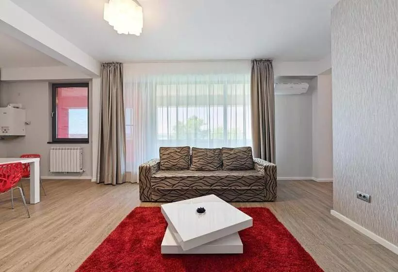 Tomis Garden Apartments Mamaia