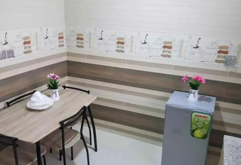 هتل Paris Furnished Apartments Tabasum Group