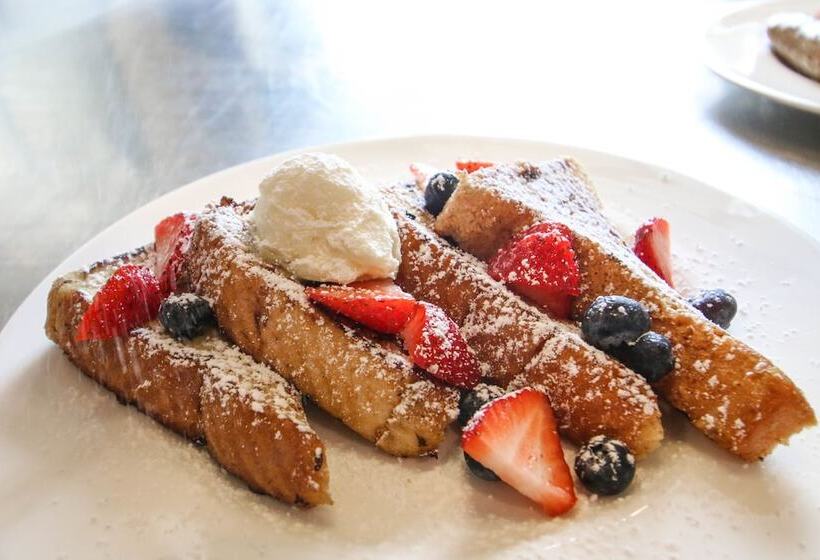 فندق Albemarle Estate At Trump Winery