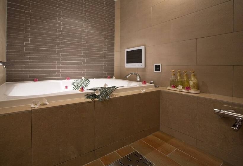 هتل And Spa Lotus Modern