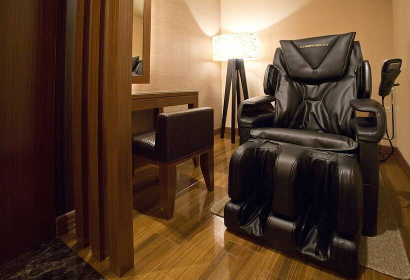 هتل And Spa Lotus Modern