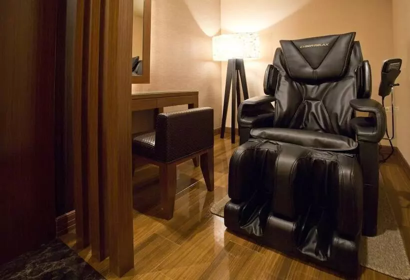 هتل And Spa Lotus Modern