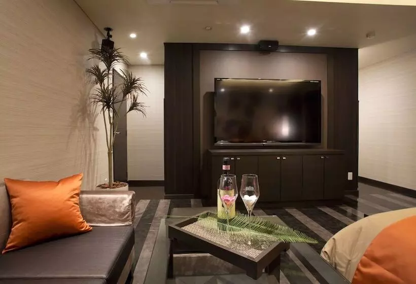 هتل And Spa Lotus Modern