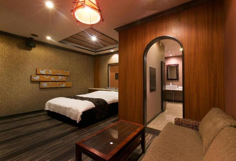 فندق Atlantis Higashi Osaka