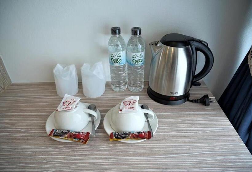 هتل Coco Retreat Phuket Resort & Spa