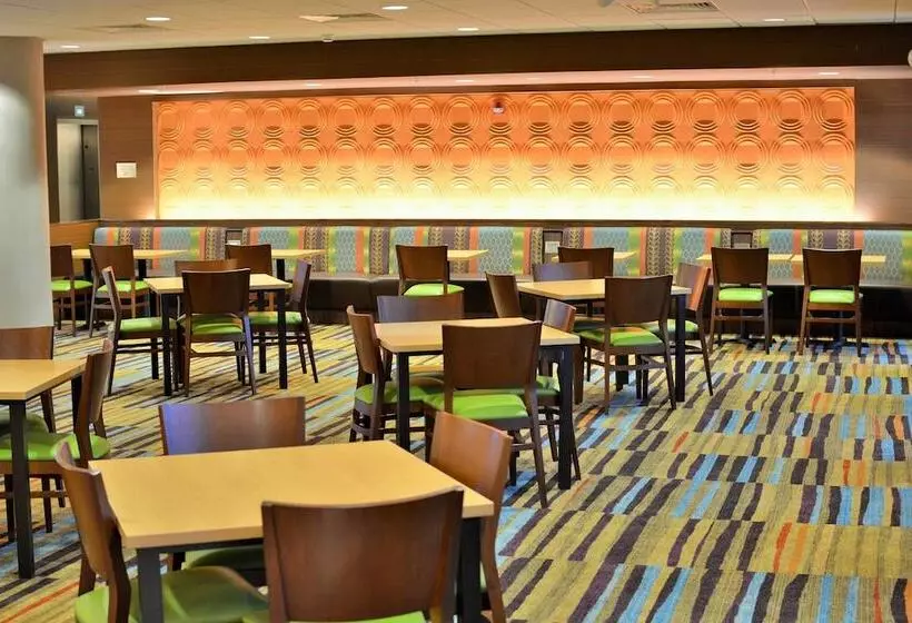 ホテル Fairfield Inn & Suites By Marriott Omaha Northwest