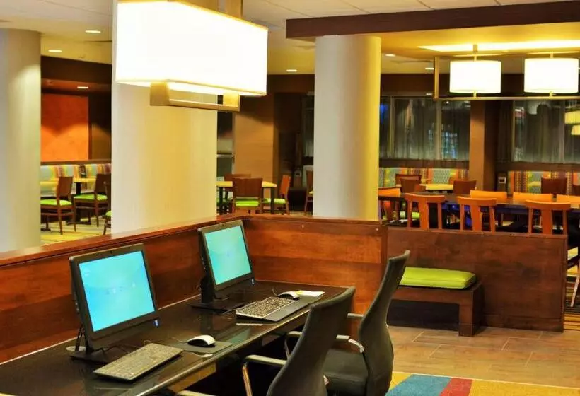 ホテル Fairfield Inn & Suites By Marriott Omaha Northwest