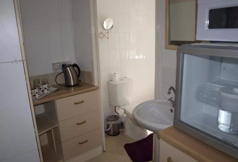 Hotel Holyhead Lodge