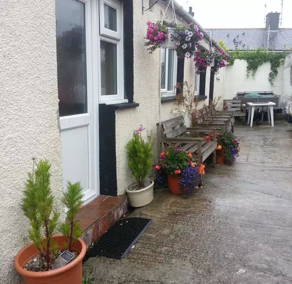 Hotel Holyhead Lodge