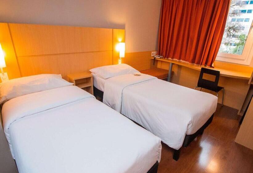 هتل Ibis Asuncion